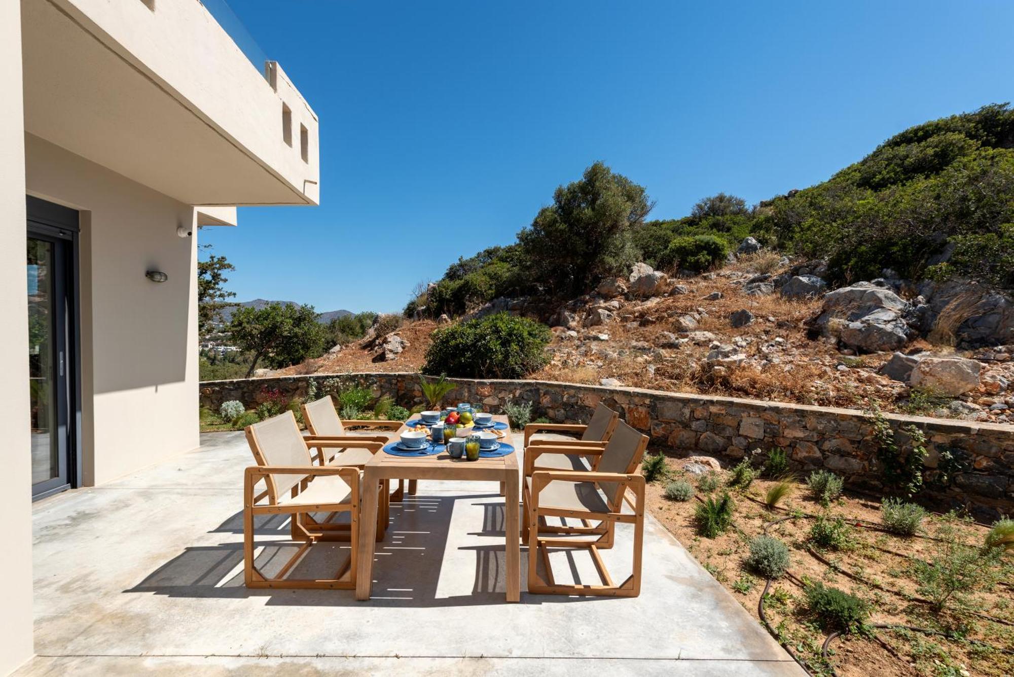 Quiet & Cozy, Aura House * Agios Nikolaos (Crete)